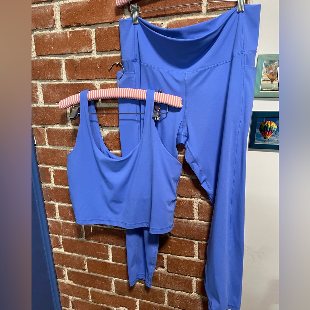 Avia Periwinkle Scoop Neck Active Tank